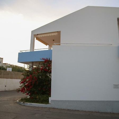 B&B Le tre Spiagge Calasetta Esterno foto