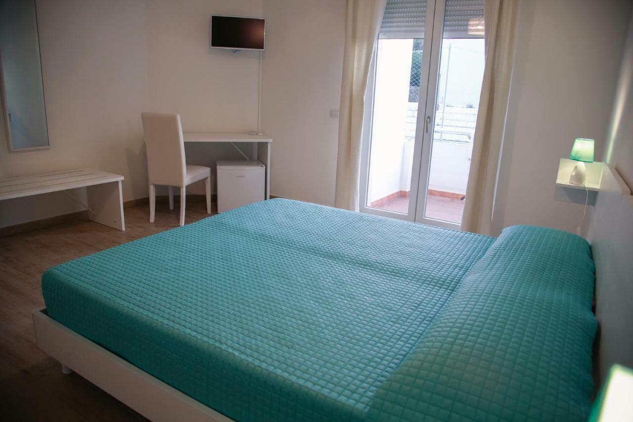 B&B Le tre Spiagge Calasetta Esterno foto